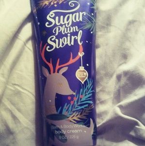NWT! Limited edition Sugar Plum Swirl body cream